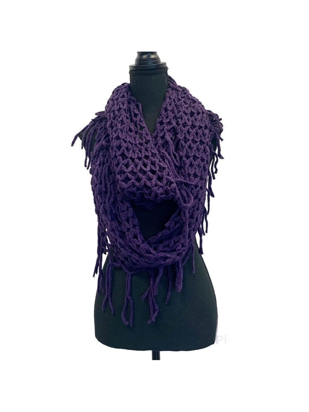 STEVE Madden purple fringe infinity scarf stretchy fall winter